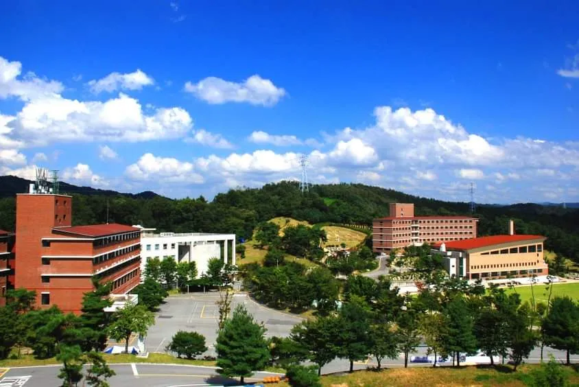 Catholic Kwangdong University