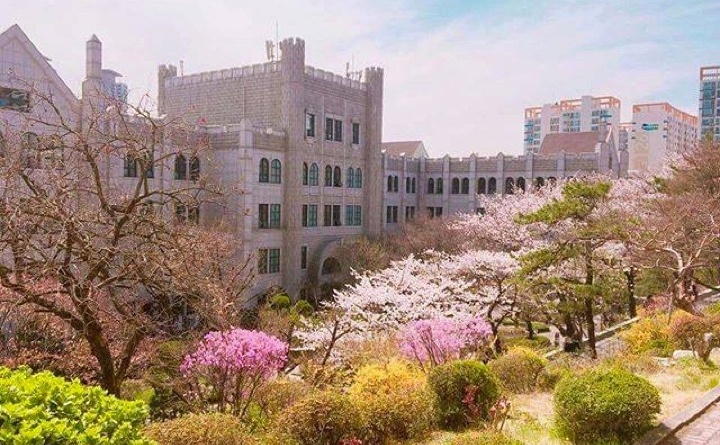 Dongduk Women's College